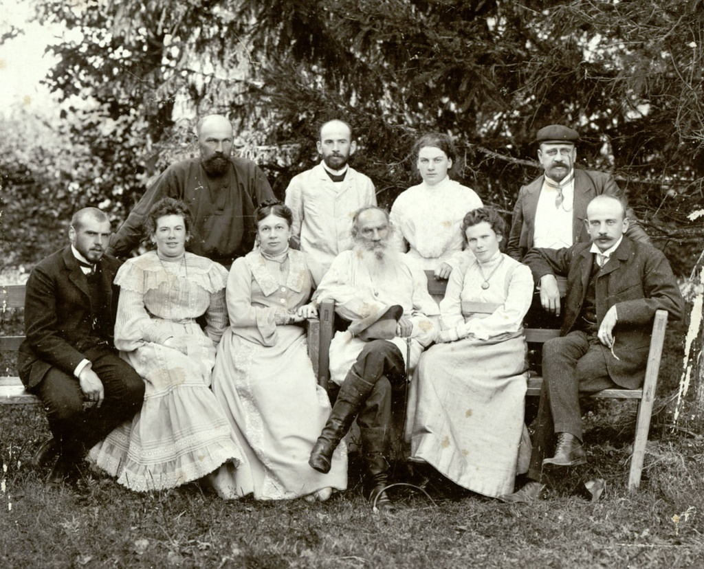 photo of Lev Tolstoy with family